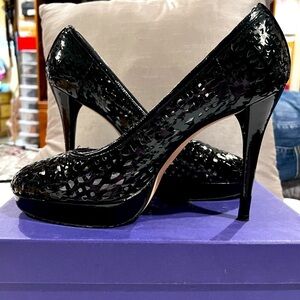 Stuart Weitzman Patent Leather Heels. Very good condition. Size 10.5